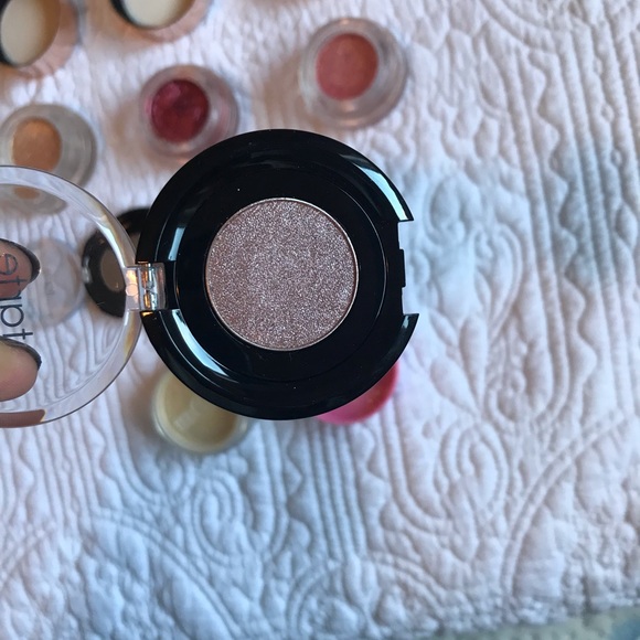 Tarte eyeshadow bundle - Picture 5 of 7